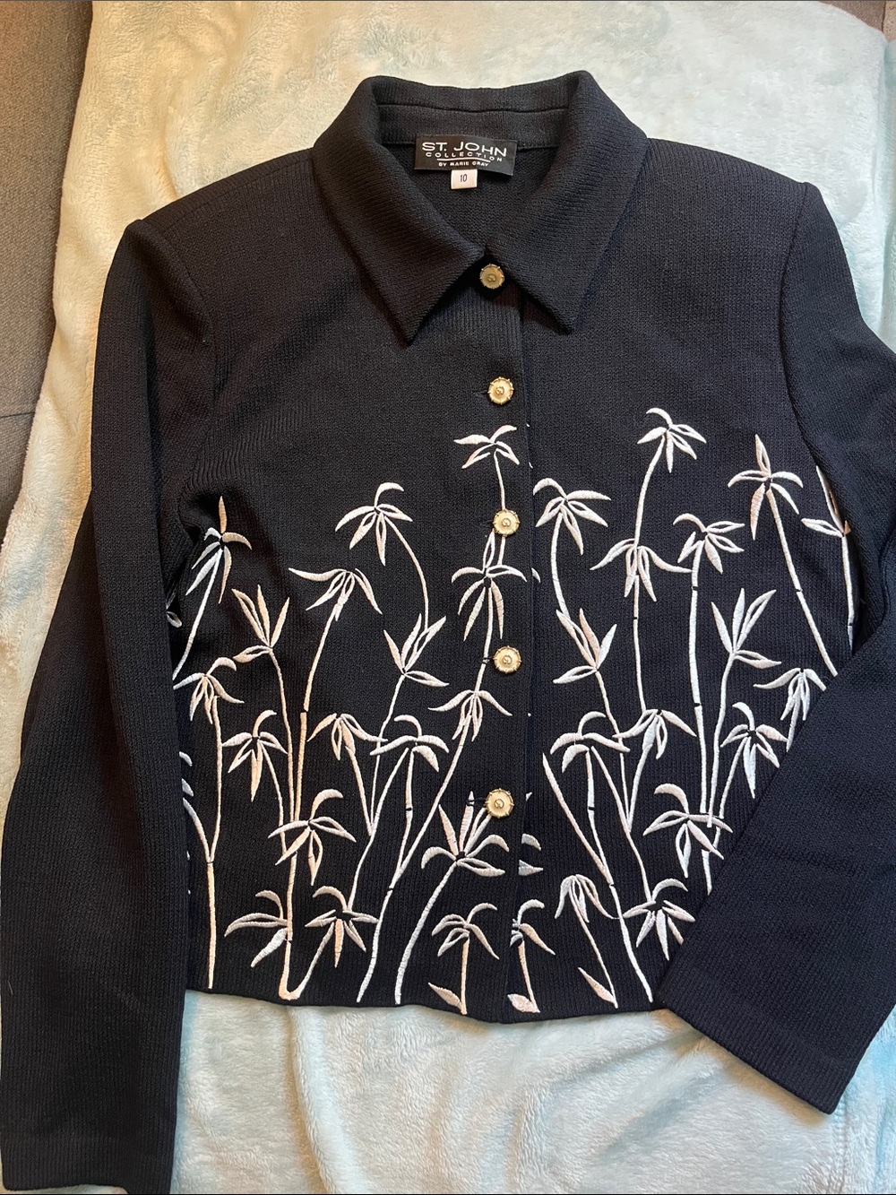 Exc. St. John Santana Black Knit jacket white embroidered palm tree/bamboo.sz 10